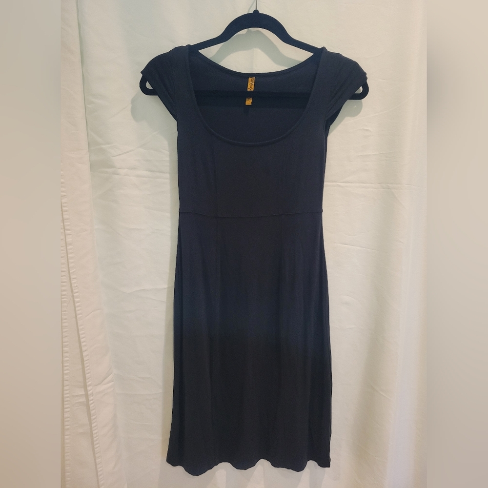 New without tags.  Rachel Pally Scoop Neck Cap Sleeves Jersey Knit Dress Size XS